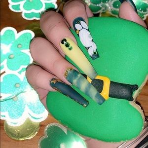 Meet your Posher, Dominique